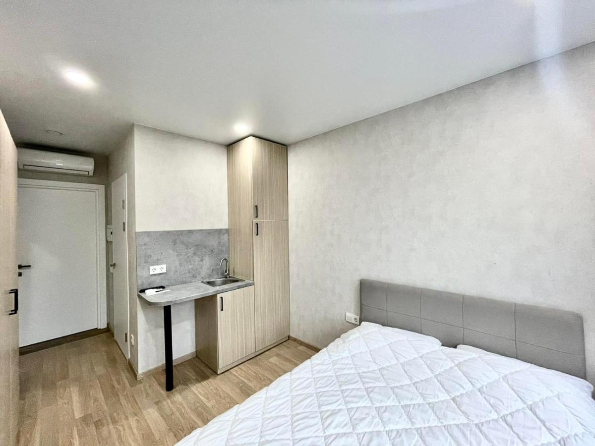 1 Room Apartment Near Peremohy Square Kiev Extérieur photo